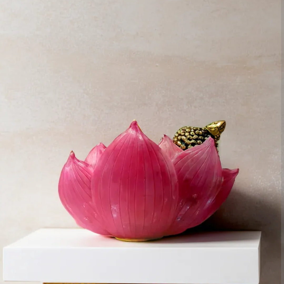 Multicolor Monk Lying on Kamal Statue | EnamorarDecor