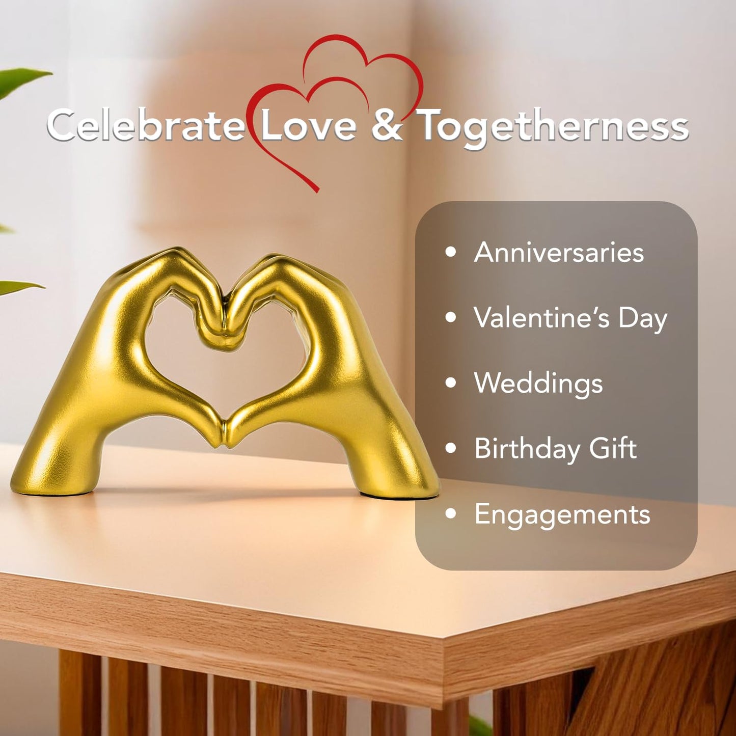 Golden Heart Shaped Hands Resin Statue | EnamorarDecor