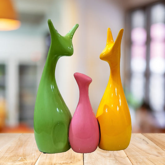 Lucky Cat Family Antique Sculpture (Multicolor) | EnamorarDecor