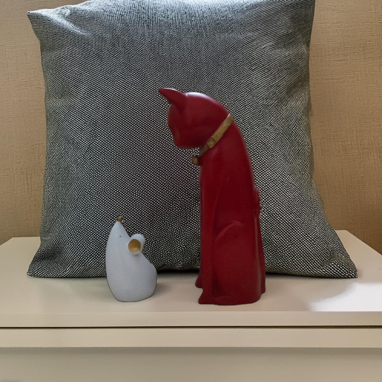 Antique Cat & Rat (Tom & Jerry) Sculptures (Red) | EnamorarDecor