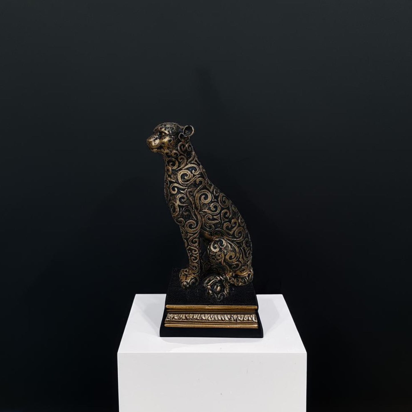 Antique Golden Panther Sitting Royalty Sculpture | EnamorarDecor