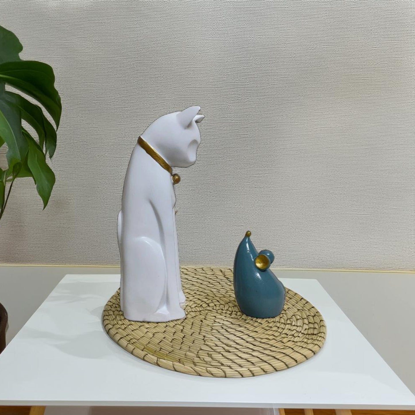 Antique Cat & Rat (Tom & Jerry) Sculptures (White) | EnamorarDecor