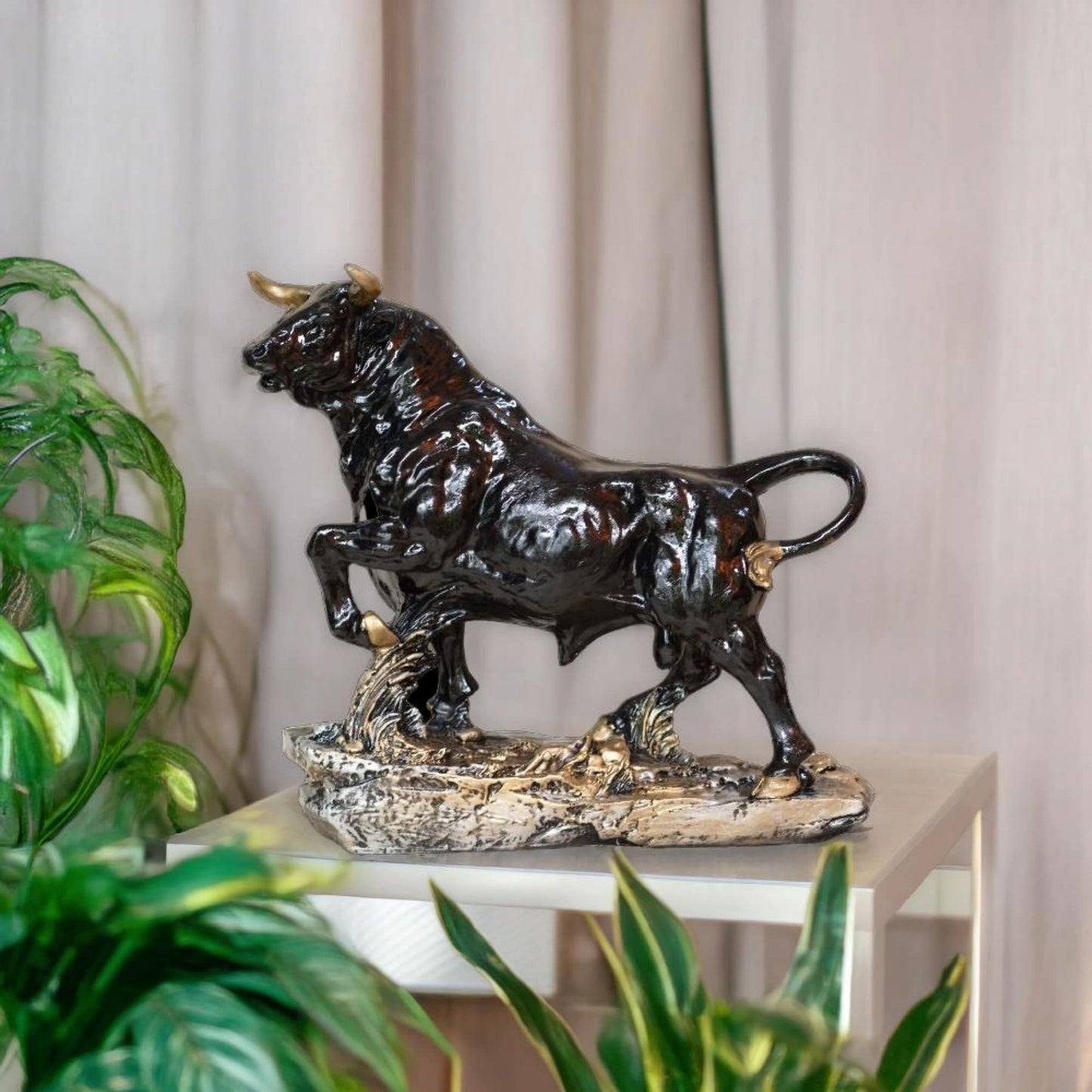 Stock Market Bull Antique Sculpture (Black) | EnamorarDecor