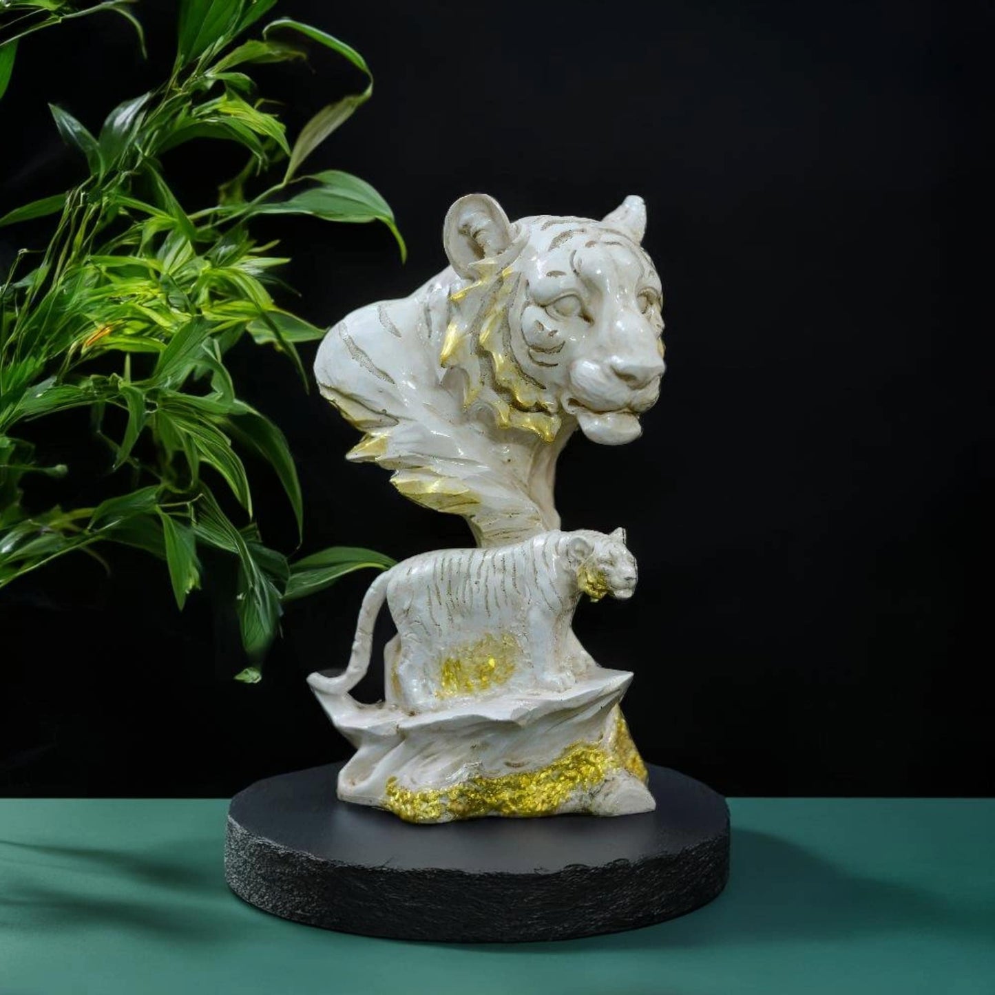 Tiger Face With Standing Tiger Sculpture (White) | EnamorarDecor