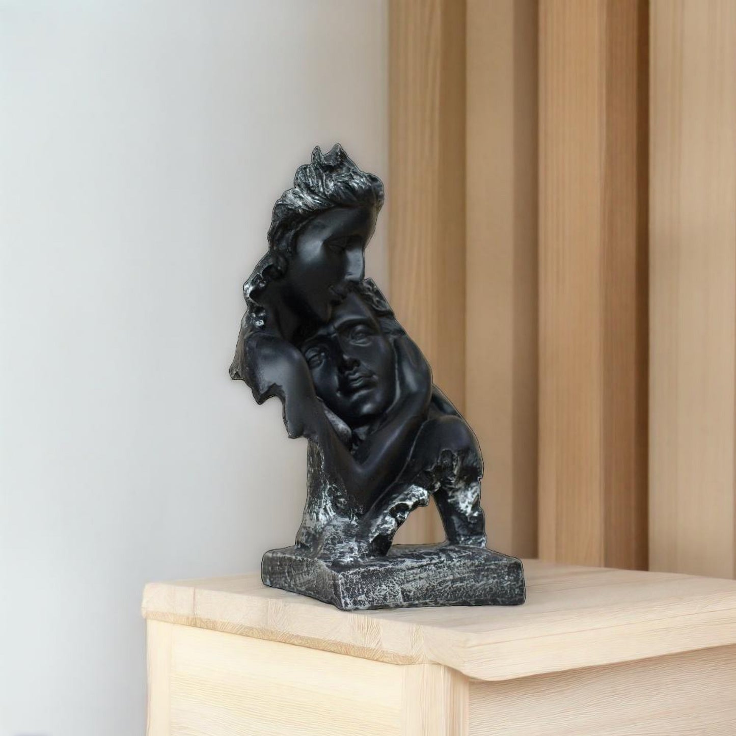 Men Resting Romantic Couple Sculpture (Black) | EnamorarDecor