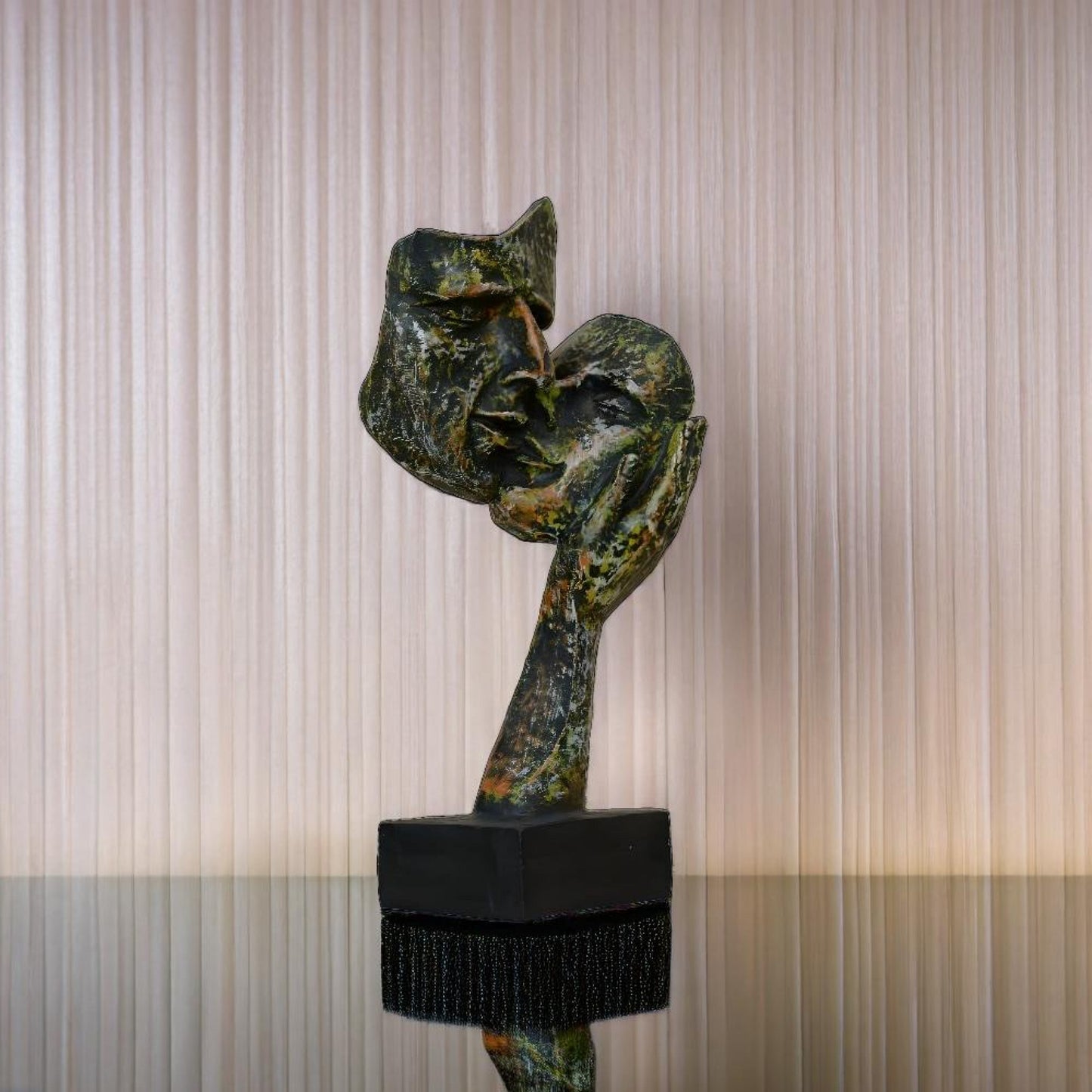 Love Couple Kiss Faces Sculpture (Antique) | EnamorarDecor