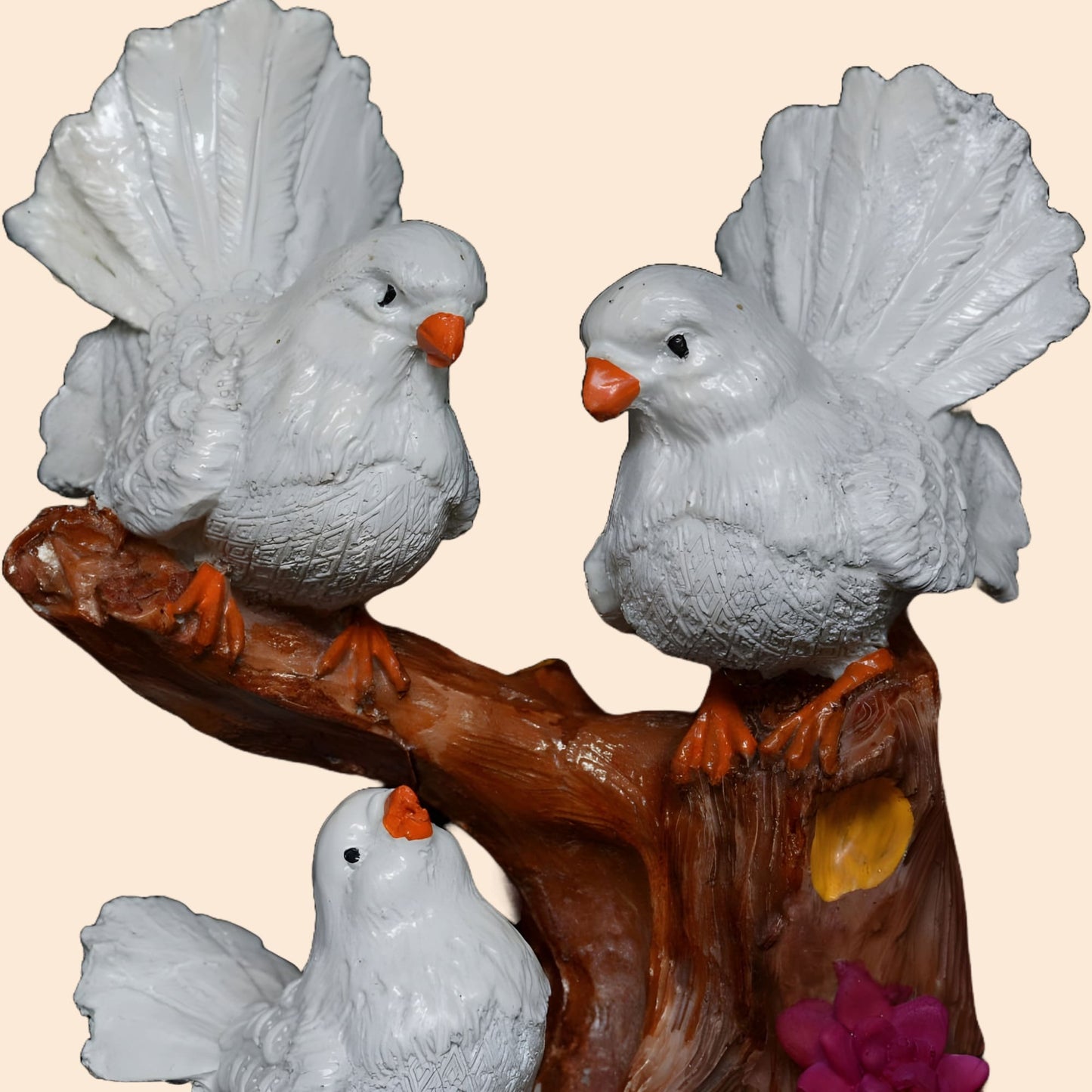 Three Pigeons on Stem Antique Sculpture (White) | EnamorarDecor