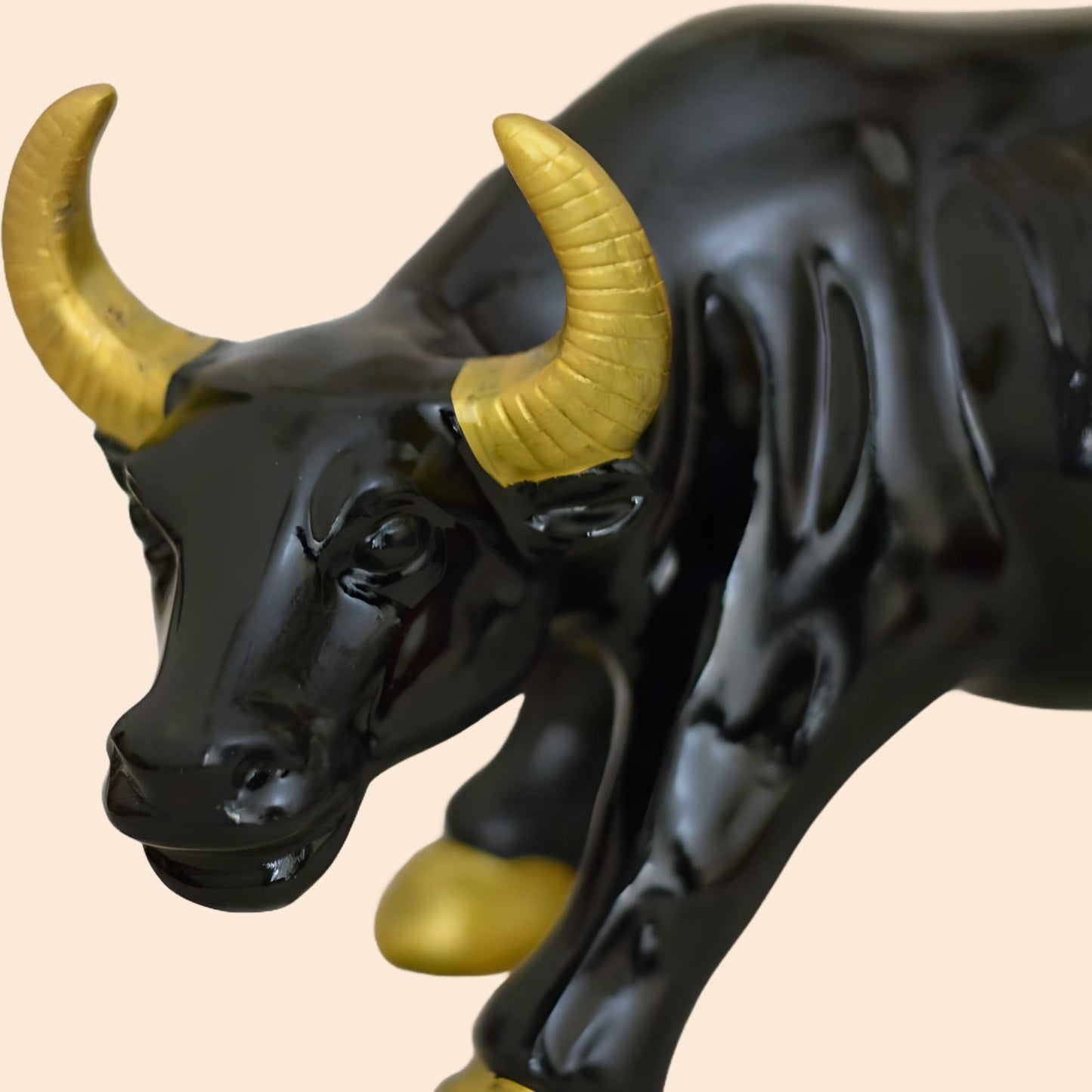 Big Black Bull Antique Sculpture (Black) | EnamorarDecor