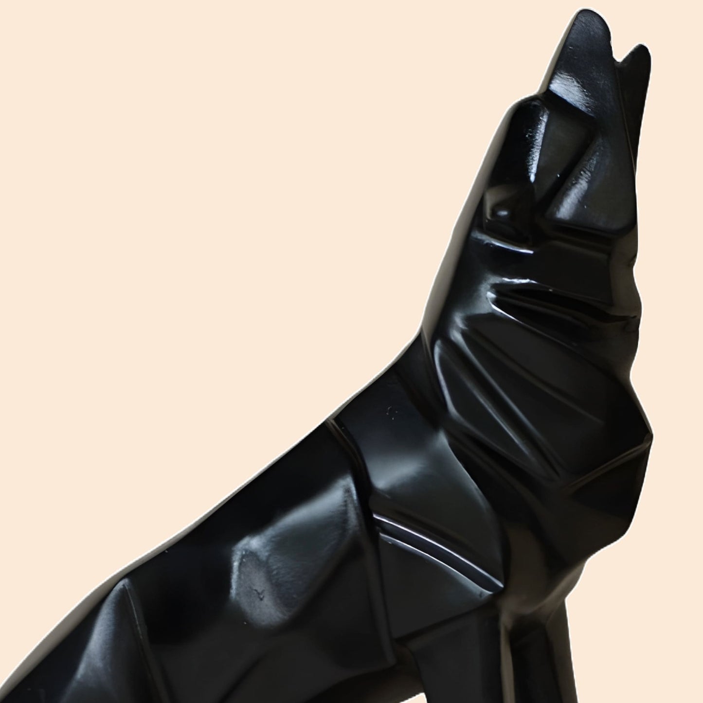 Black Wolf Diamond Cut Antique Sculpture | EnamorarDecor