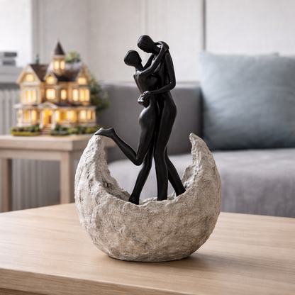 Luxury Black & White Moon Couple Sculpture | EnamorarDecor
