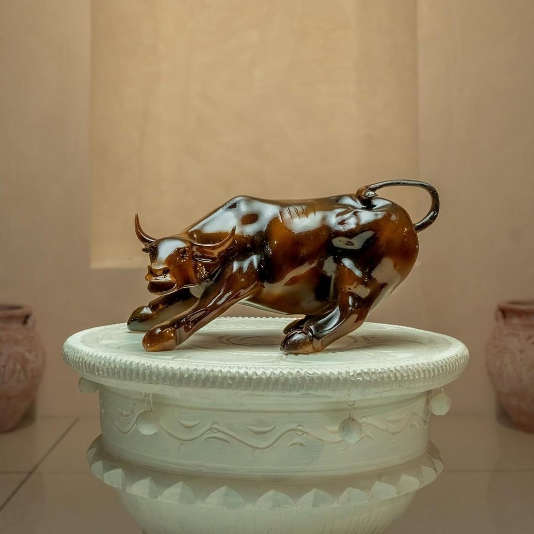 Mustard Color Stock Market Bull | EnamorarDecor