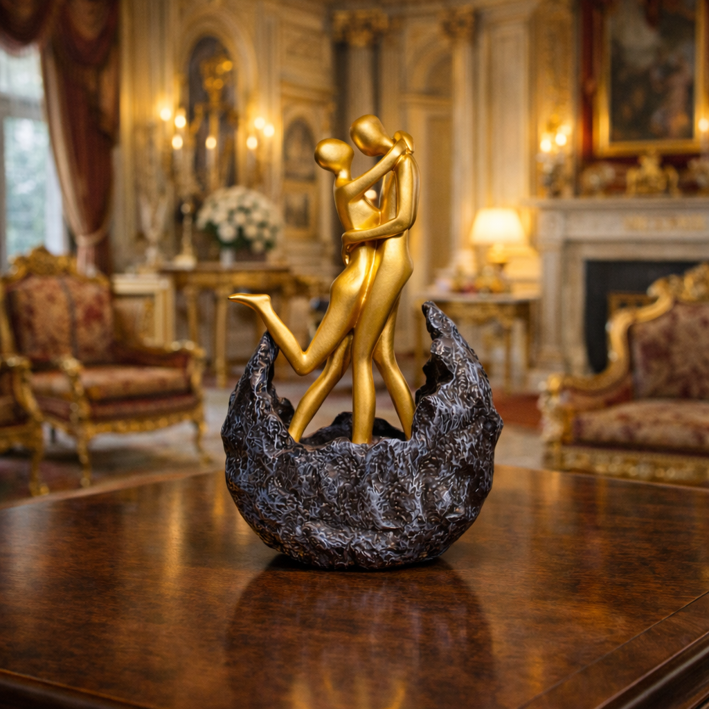 Luxury Golden & Black Moon Couple Sculpture | EnamorarDecor
